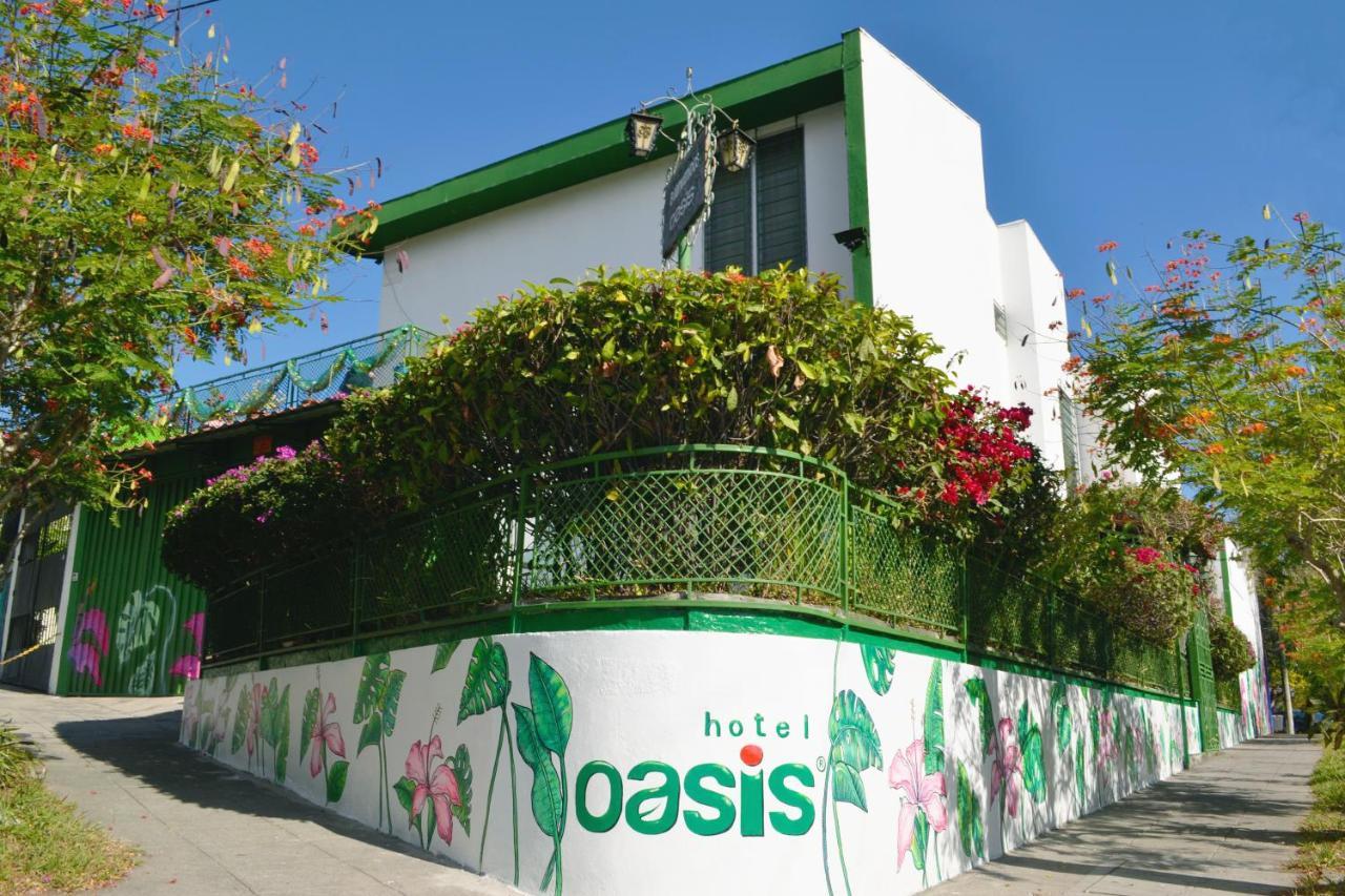 Hotel Oasis San Salvador Extérieur photo