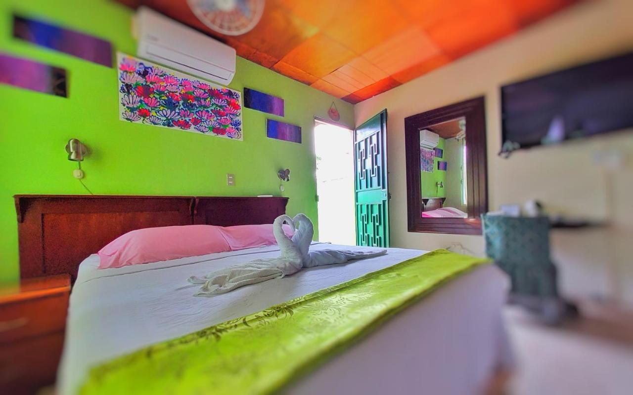 Hotel Oasis San Salvador Extérieur photo